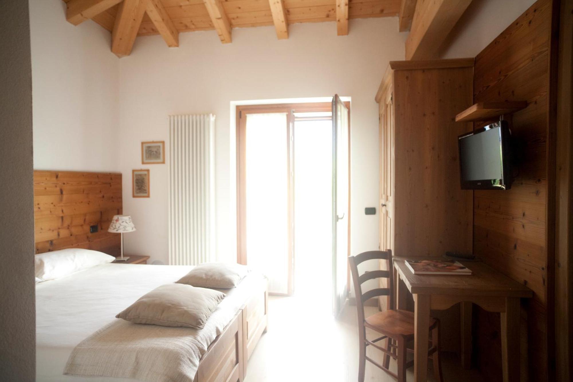 Cascina Borgofrancone Aparthotel Gera Lario Exterior foto