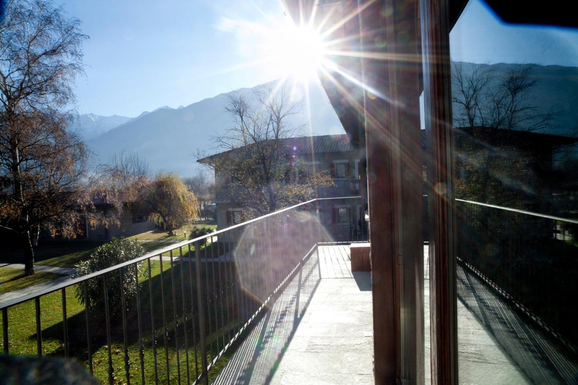 Cascina Borgofrancone Aparthotel Gera Lario Exterior foto