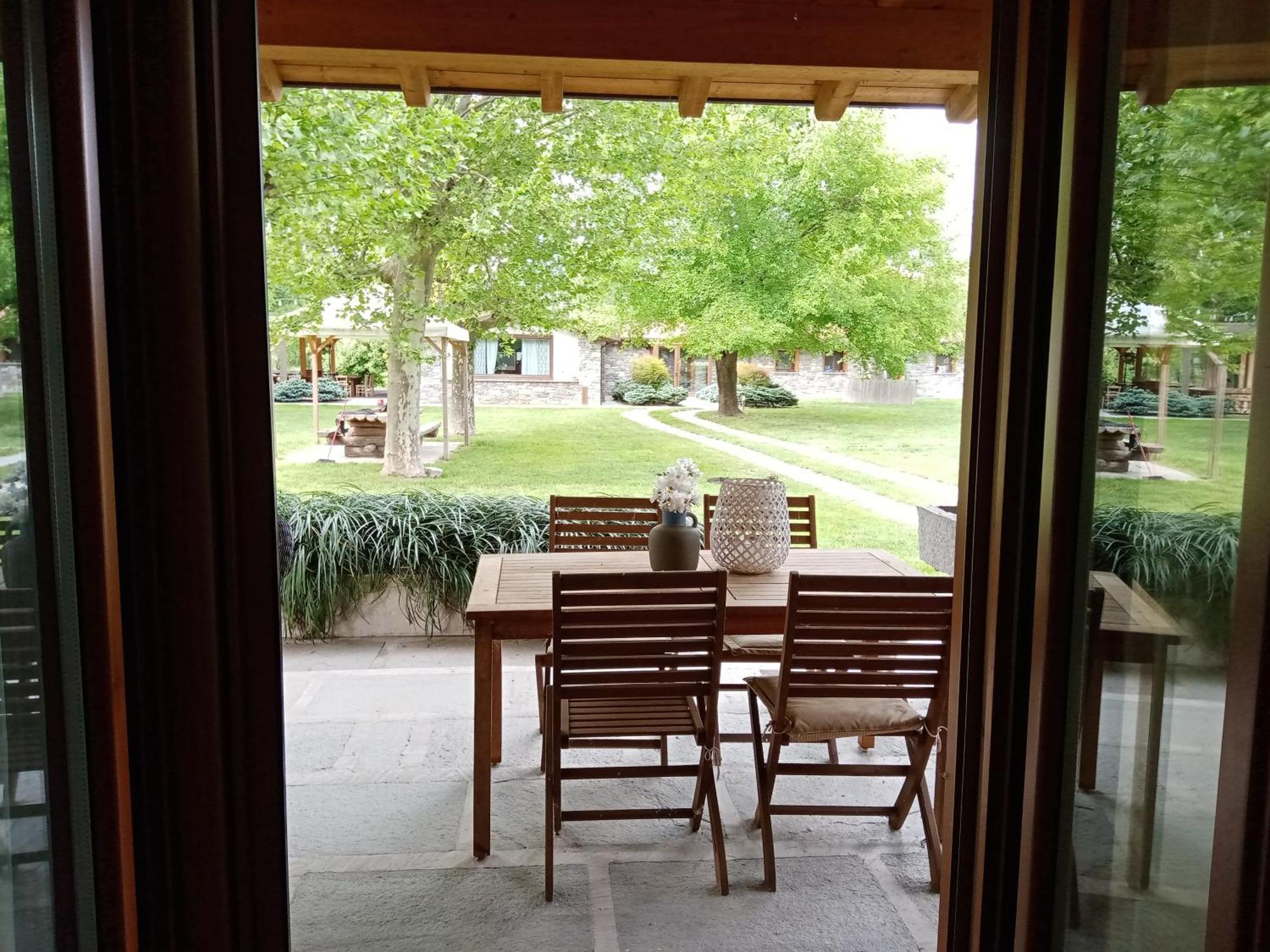 Cascina Borgofrancone Aparthotel Gera Lario Exterior foto