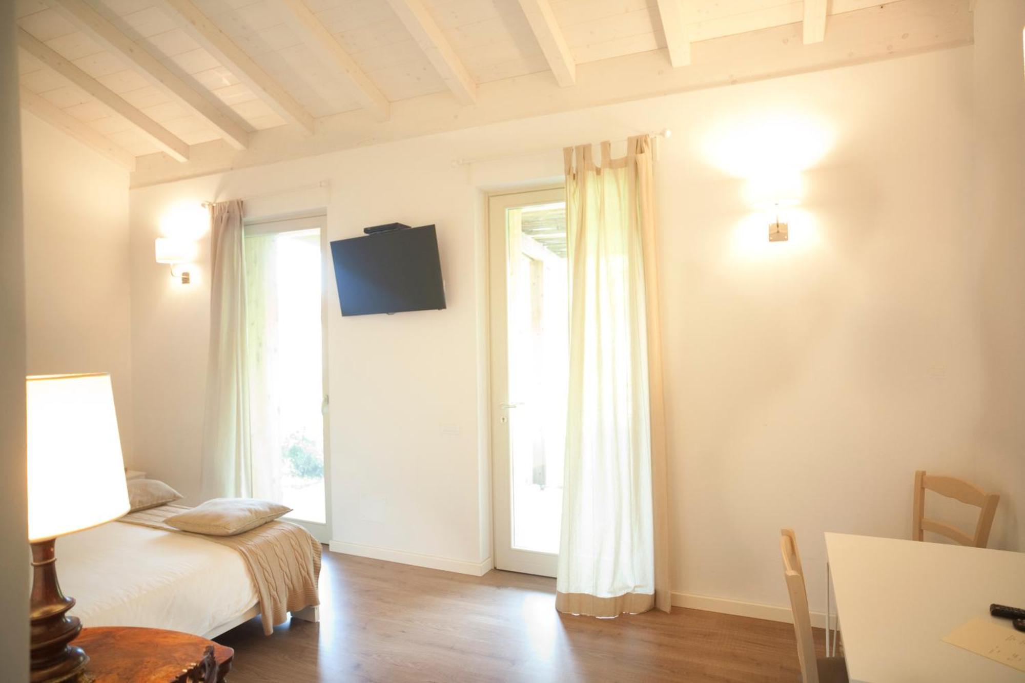 Cascina Borgofrancone Aparthotel Gera Lario Exterior foto